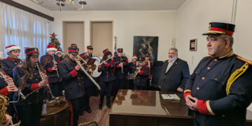 Εορταστικές ευχές και κάλαντα στο δημαρχείο Εορδαίας