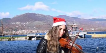 Καστοριά: Τα παραδοσιακά Κάλαντα της Ικαρίας, σε μια ξεχωριστή εκτέλεση από τους φοιτητές του Πανεπιστημίου (video)