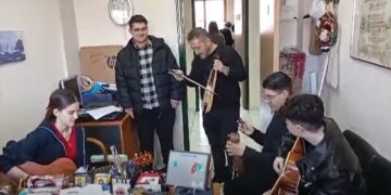 “Χριστός γεννέθεν” – Τα ποντιακά κάλαντα από το Μουσικό Σχολείο Πτολεμαΐδας (video)