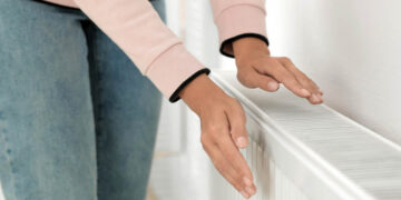 Επίδομα θέρμανσης: Σήμερα η πίστωση της προκαταβολής, πόσα μπαίνουν στους λογαριασμούς και ποιοι πληρώνονται