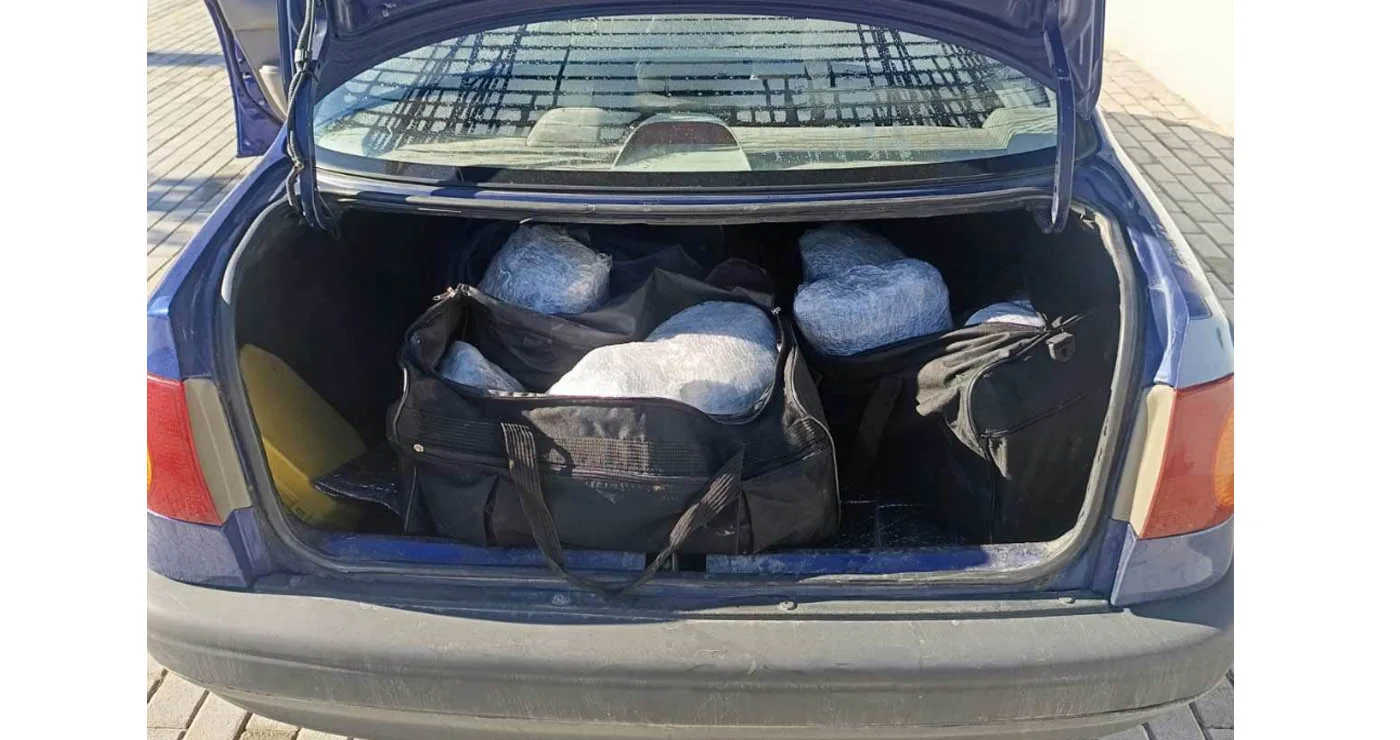 Καστοριά: 19χρονη οδηγούσε αυτοκίνητο με πάνω από 28 κιλά κάνναβη αξίας 224.800 ευρώ