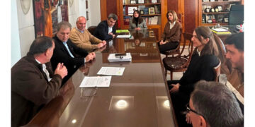 Εντός του 2026 η ολοκλήρωση της Αίθουσας Πολλαπλών Χρήσεων στην Καστοριά – Υπογράφηκε η σύμβαση πρ. 1,2 εκ. ευρώ