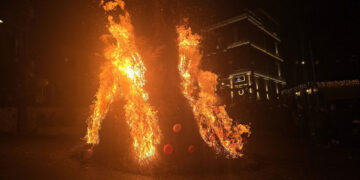 Το ξεχωριστό έθιμο των κλαδαριών της Σιάτιστας (video)