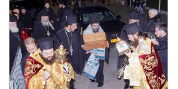 Το Ιερό Λείψανο της Οσίας Σοφίας της εν Κλεισούρα στα Τρίκαλα, στην Αθήνα, στον Πειραιά και στη Ναύπακτο (Φωτογραφίες)