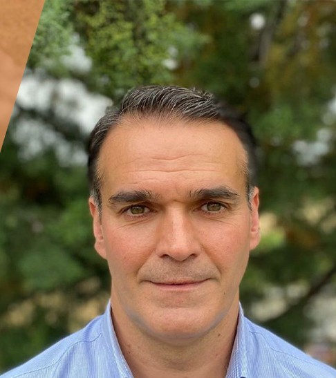 Ανησυχία Κουρού για το… μέλλον της Κίνησης- Προσωπική επίθεση σε Κουζιάκη και κουβέντα για τη «σφαλιάρα» των 632.000 από την Αποκεντρωμένη