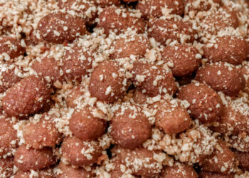 Πόσες μέρες κρατάνε τα μελομακάρονα και οι κουραμπιέδες