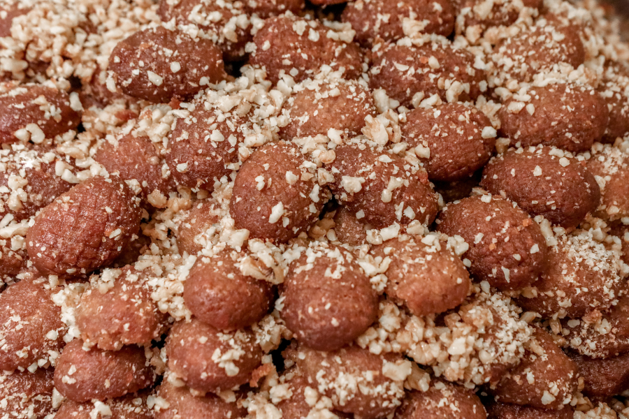 Πόσες μέρες κρατάνε τα μελομακάρονα και οι κουραμπιέδες