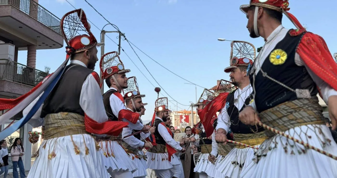 Ξεσήκωσαν την Πολίχνη οι Μωμόγεροι από τον Τετράλοφο Κοζάνης
