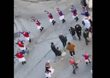 Οι Μωμόγεροι του Ποντιακού Συλλόγου ξεσήκωσαν την Πτολεμαΐδα (Βίντεο)