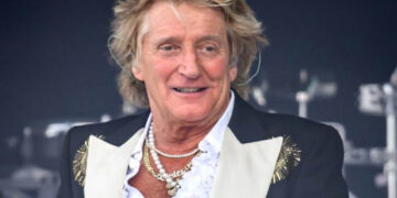Η ”Μουσική Γωνιά” του Μίλτου Ηλιάδη στο e-ptolemeos.gr: Rod Stewart – Crazy About Her