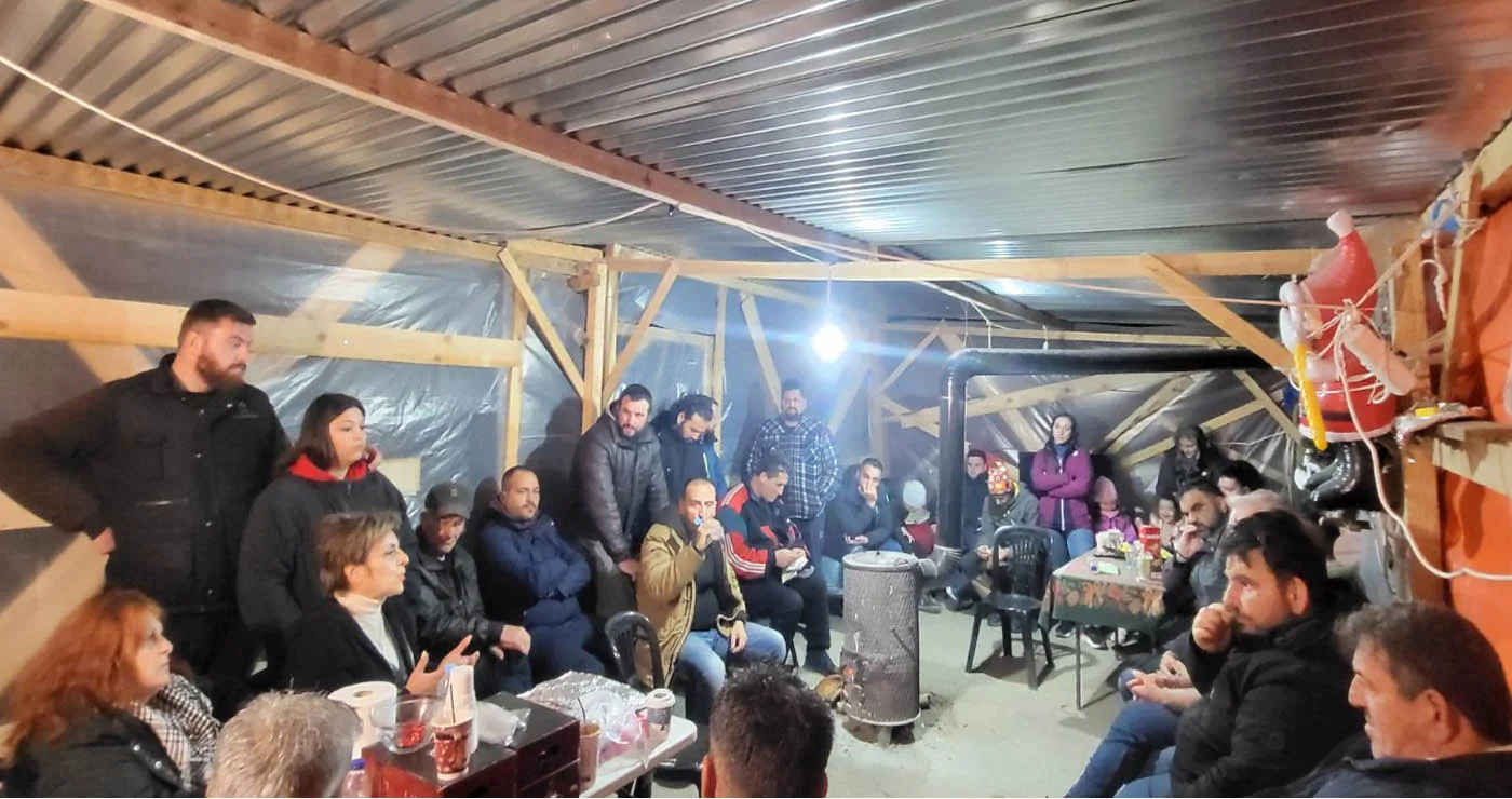 Νέο κλείσιμο του δρόμου στο μπλόκο Φιλώτα – Γλέντι την Παραμονή της Πρωτοχρονιάς