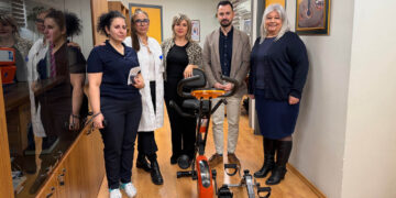 Δωρεά εξοπλισμού ήπιας άσκησης από το WinCancer στο Ογκολογικό και Νεφρολογικό Τμήμα του Μποδοσάκειου