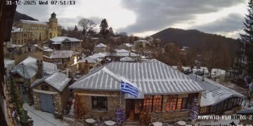 Χιονοπτώσεις μικρής έντασης στη Δ. Μακεδονία (εικόνες)