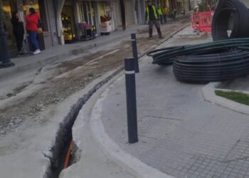 Στο έλος των… οπτικών ινών η Κοζάνη- Κυκλοφοριακό χάος, κλειστοί δρόμοι και ασυντόνιστες εργασίες σε όλη την πόλη- Κοκκαλιάρης: «Μας έχουν διαλύσει…»