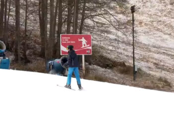 Λευκό και εντυπωσιακό τοπίο στο χιονοδρομικό κέντρο στο Πισοδέρι Φλώρινας