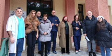 Φλώρινα: Πολύτιμη προσφορά τροφίμων στο Νοσοκομείο από το 3ο Γυμνάσιο και τον Δήμο