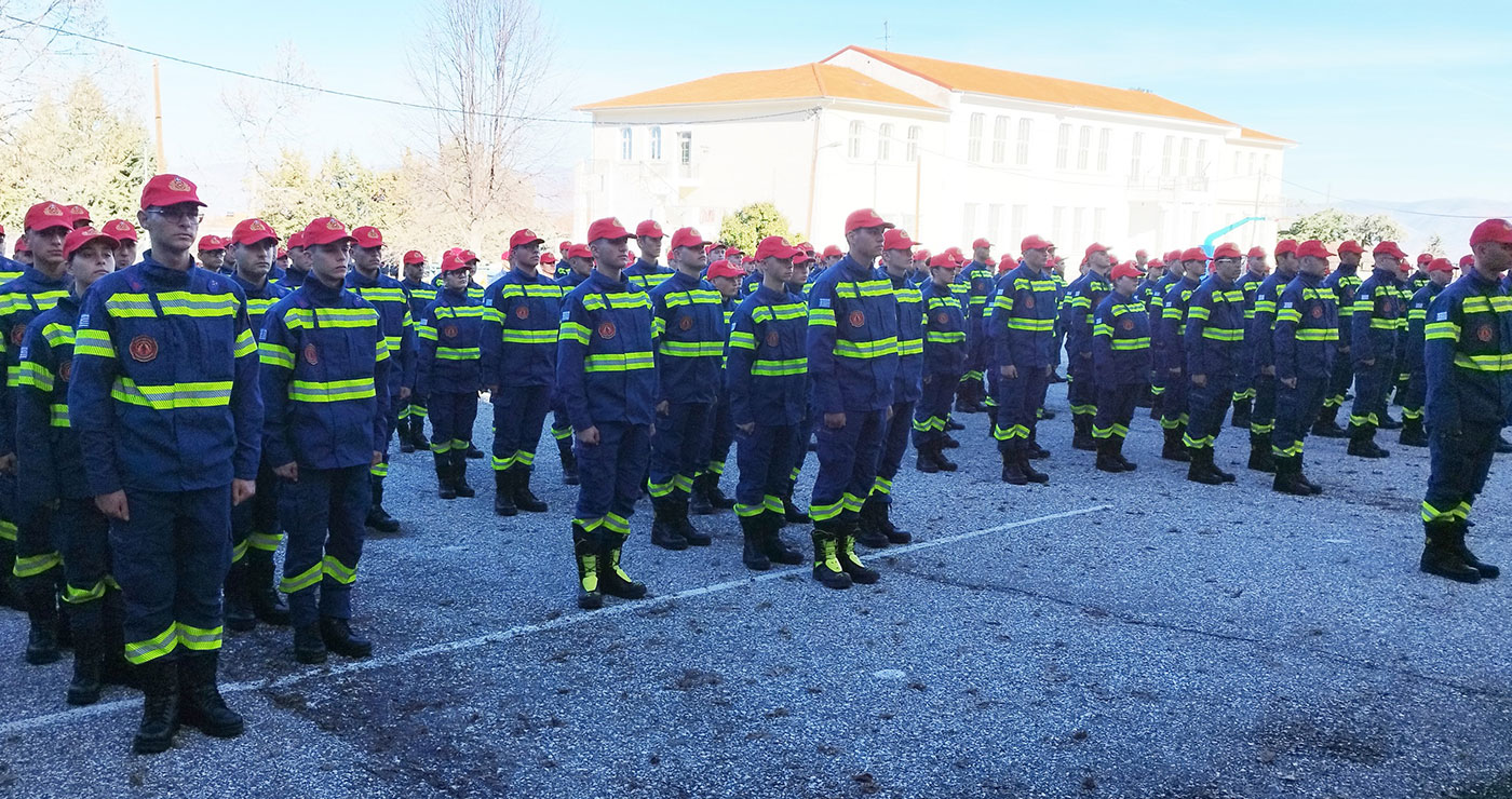 Δήμαρχος Βοΐου: Παρέδωσε ηλεκτρονικό εξοπλισμό στη Σχολή Πυροσβεστών Τσοτυλίου