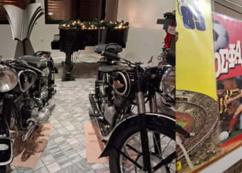 Έκθεση Συλλεκτών εγκαινιάστηκε στην Κοβεντάρειο Βιβλιοθήκη Κοζάνης (φωτο)