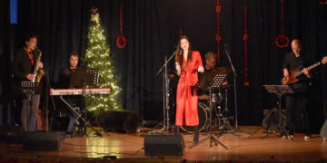 Με συναυλία συνεχίστηκαν οι Χριστουγεννιάτικες εκδηλώσεις του Δήμου Φλώρινας (Φωτογραφίες και βίντεο)