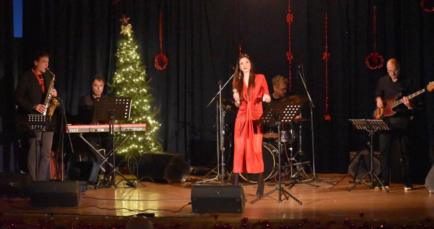 Με συναυλία συνεχίστηκαν οι Χριστουγεννιάτικες εκδηλώσεις του Δήμου Φλώρινας (Φωτογραφίες και βίντεο)