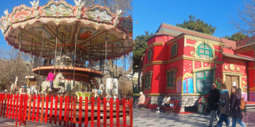 Εικόνες από τη γιορτινή Πλατεία Αριστοτέλους και από “Χριστουγεννιάτικο Χωριό” της   Θεσσαλονίκης! (Ρεπορτάζ της Κούλας Πουλασιχίδου)