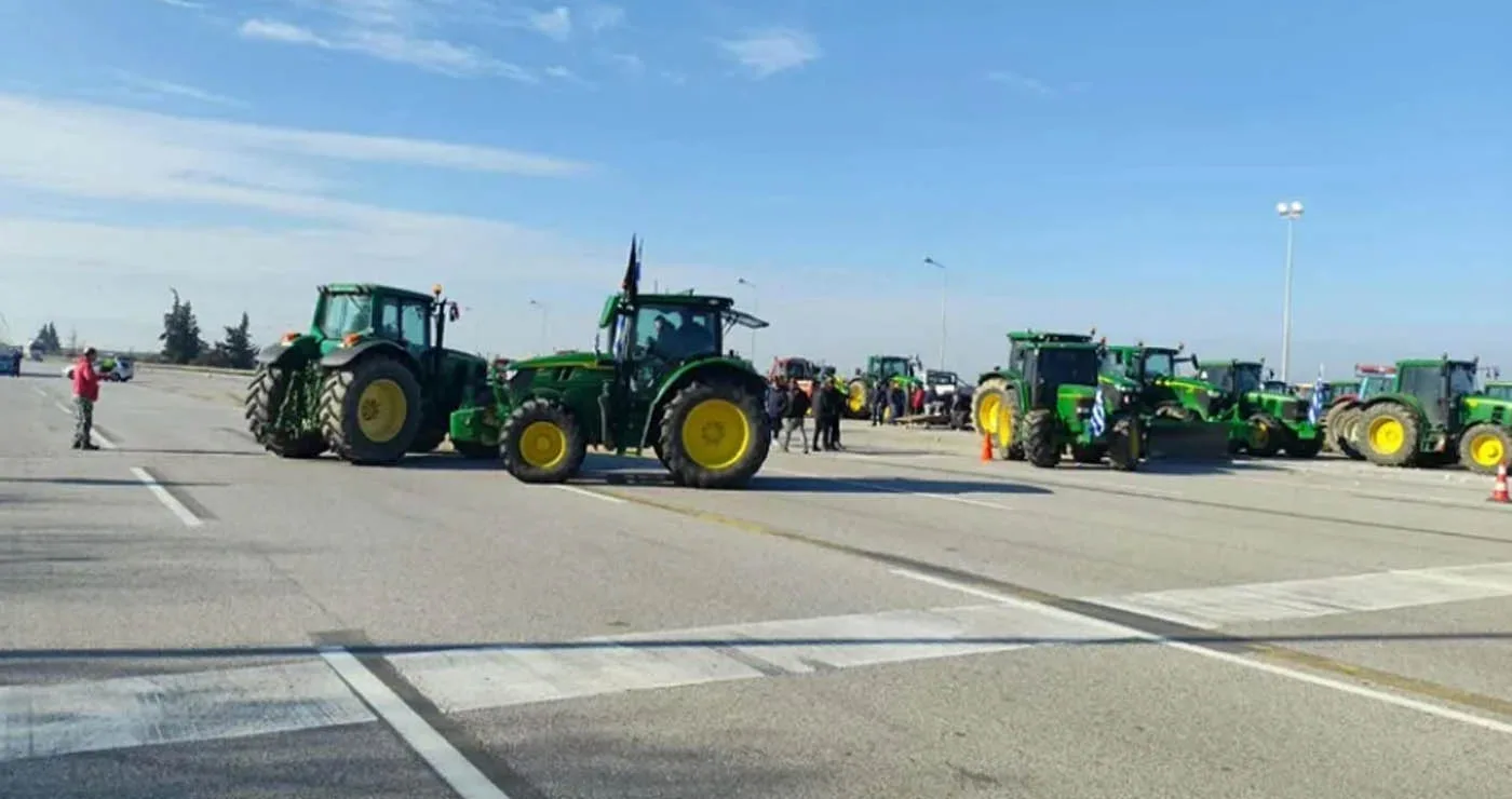 Κλιμακώνουν οι αγρότες πριν την κρίσιμη σύσκεψη των Σερρών: Κλείνει επ’ αόριστον και το ρεύμα προς Θεσσαλονίκη στα Μάλγαρα