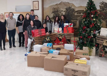 Οι μαθητές του 1ου ΓΕΛ Πτολεμαΐδας συγκέντρωσαν τρόφιμα για τον Καλό Σαμαρείτη