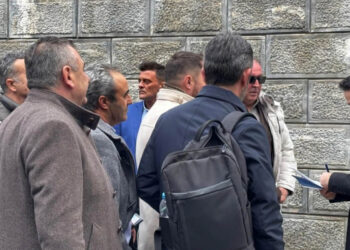 Στο Μέγαρο Μαξίμου οι αγρότες για το ραντεβού με τον Μητσοτάκη,