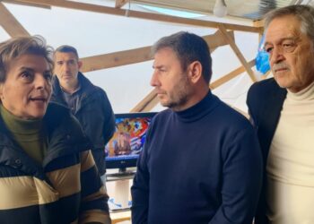 Στο μπλόκο του Φιλώτα ο Νίκος Ανδουλάκης- «Φθηνό ρεύμα και ενεργειακός χώρος στους παραγωγούς»