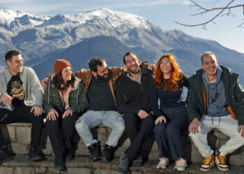 “Προσπαθούμε να δημιουργήσουμε τις συνθήκες για την επανακατοίκηση των χωριών μας” – Μια παρέα στο Ζαγόρι δείχνει το δρόμο