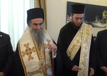 Ευχές για το νέο έτος στην Κοζάνη – Το φλουρί στους Δημοτικούς Υπαλλήλους