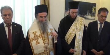 Ευχές για το νέο έτος στην Κοζάνη – Το φλουρί στους Δημοτικούς Υπαλλήλους