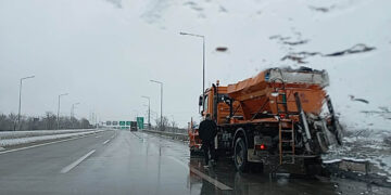 Επί ποδός τα εκχιονιστικά στο δρόμο Κοζάνη – Πτολεμαΐδα