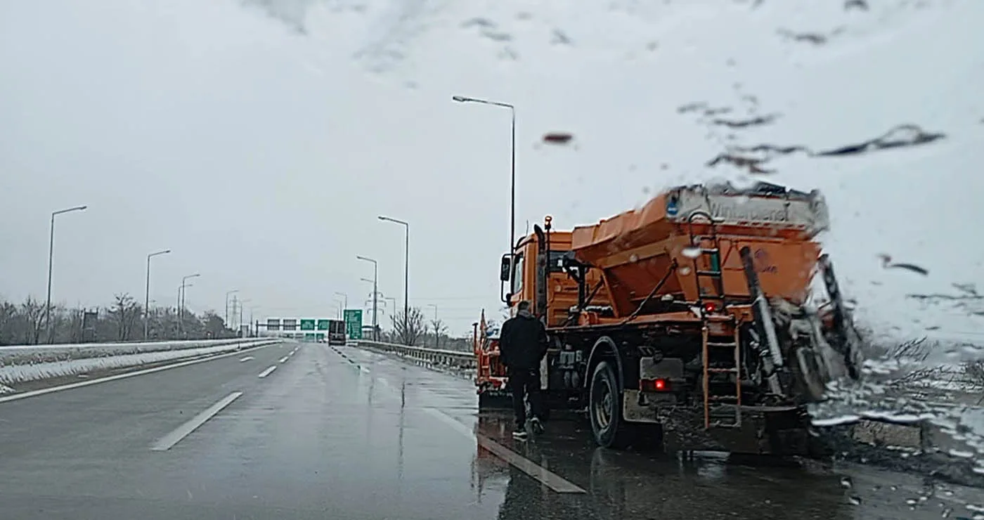Επί ποδός τα εκχιονιστικά στο δρόμο Κοζάνη – Πτολεμαΐδα