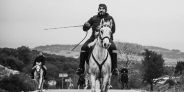 Μέσα από τον φακό του Δημήτρη Βαβλιάρα – Οι καβαλάρηδες της Αιανής στη Ζάβορδα