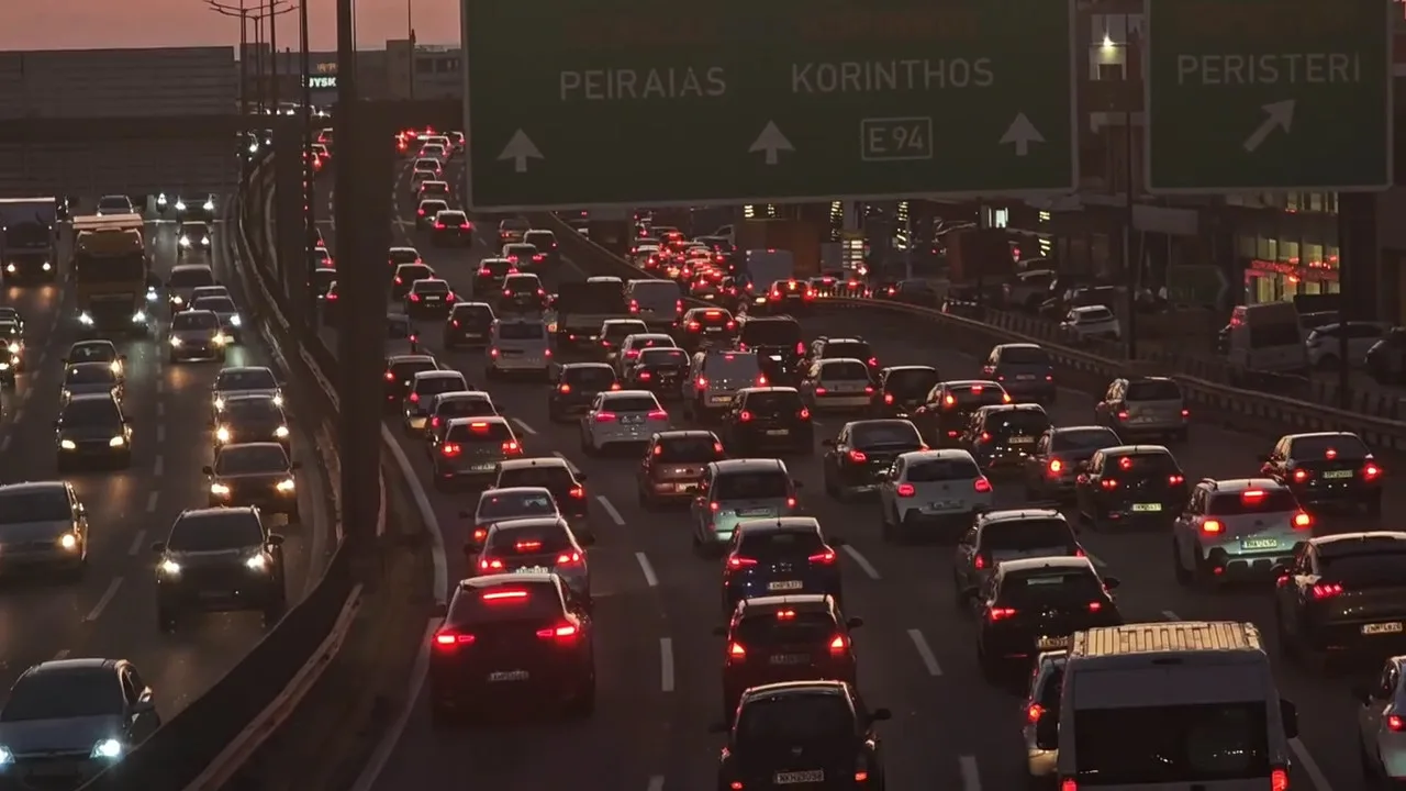 ΕΛΑΣ προς εκδρομείς: «Να αποφεύγετε την ταυτόχρονη μαζική επιστροφή»