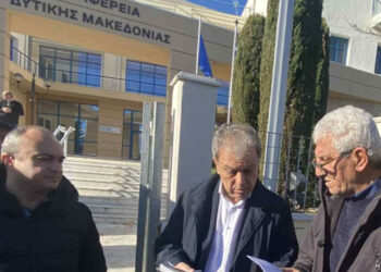 Κραυγή αγωνίας εκθετών και εμπόρων λαϊκών αγορών έξω από την Περιφέρεια Δ. Μακεδονίας – Τι θα γίνει με τις λαϊκές