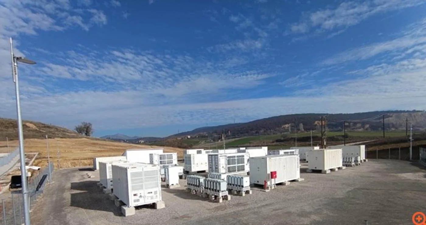 Η MORE ολοκλήρωσε την κατασκευή 3 έργων μπαταριών αποθήκευσης ενέργειας – Το ένα στη Φλώρινα