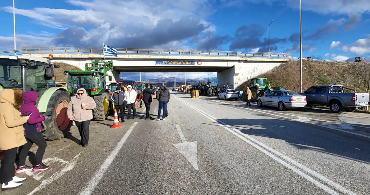 Νέες φωτογραφίες από τον 48ωρο αποκλεισμό του Μπλόκου Φιλώτα