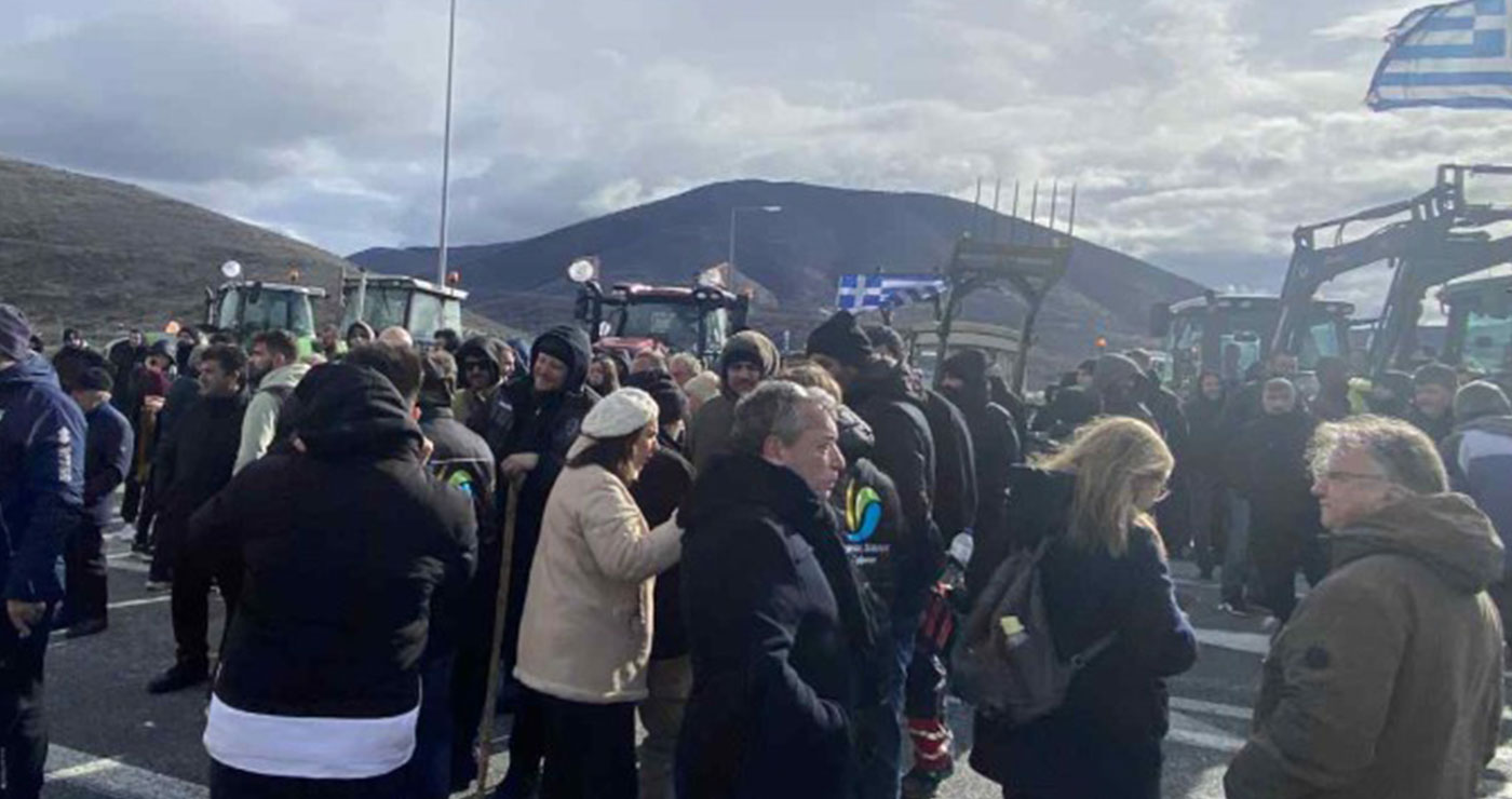 Σιάτιστα: Έκλεισε η Εγνατία οδός – Διαπραγματεύσεις με την ΕΛ.ΑΣ. για την ΕΟ Κοζάνης – Ιωαννίνων