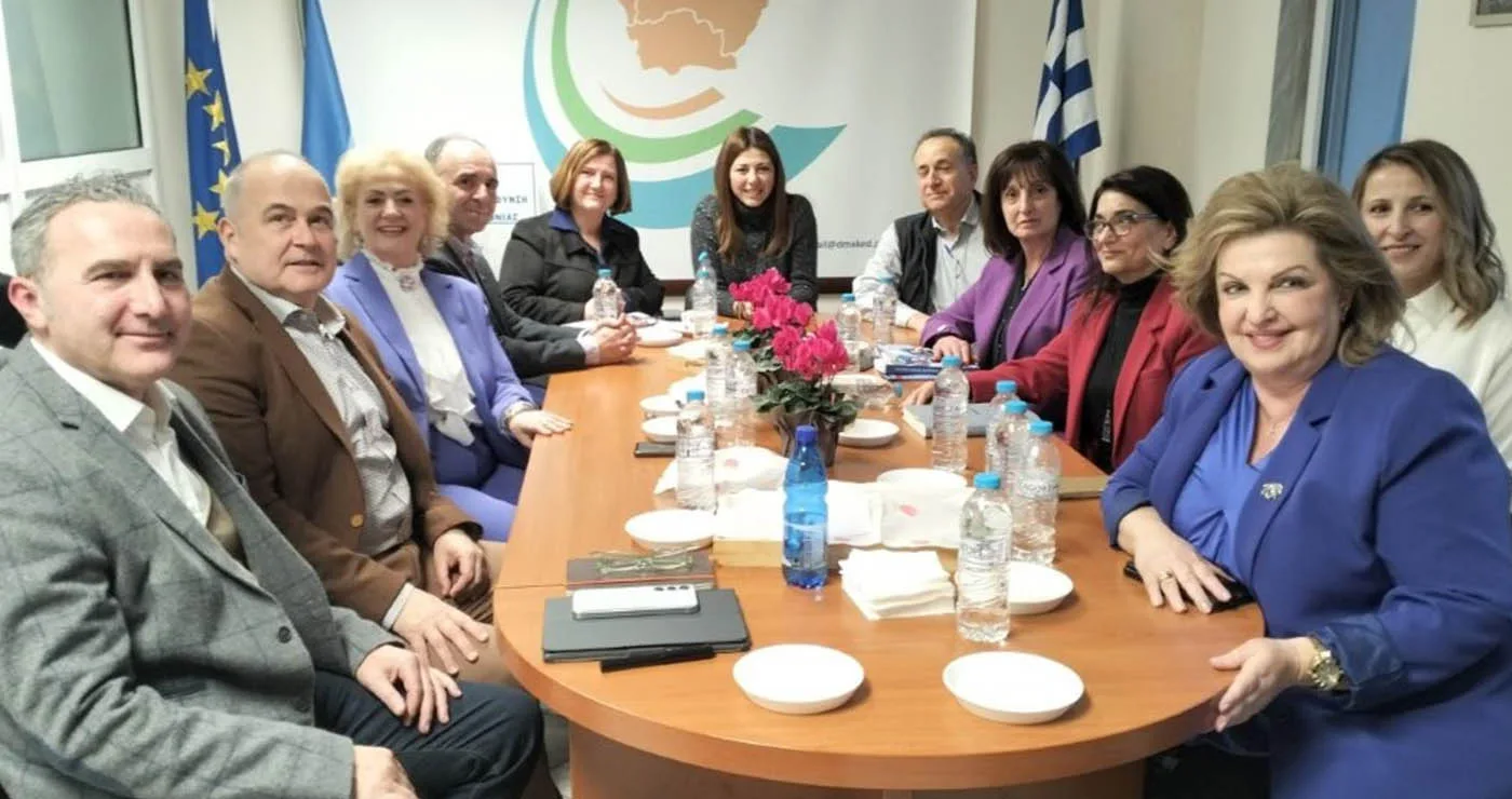 “Κατά κοινή ομολογία, ουσιαστική και απολύτως επιτυχημένη η παρουσία της Σοφίας Ζαχαράκη” στη Διεύθυνση Εκπαίδευσης