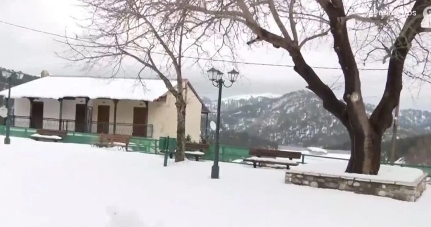 Χωριό της Δυτικής Μακεδονίας με 5 κατοίκους προσελκύει ταξιδιώτες ακόμα και στις πιο παγωμένες μέρες