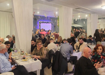 Κατάμεστη η αίθουσα του Rose Garden στο ρεβεγιόν για την έλευση του νέου έτους (Φωτογραφίες)