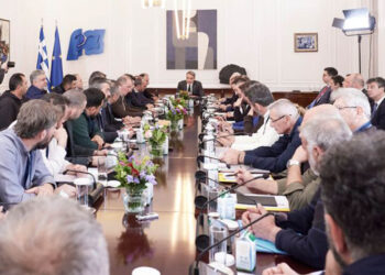 Ολοκληρώθηκε η συνάντηση του Πρωθυπουργού με εκπροσώπους των αγροτικών μπλόκων   – Τσιάρας: Είχαμε μια αναλυτική, ειλικρινή και παραγωγική συζήτηση