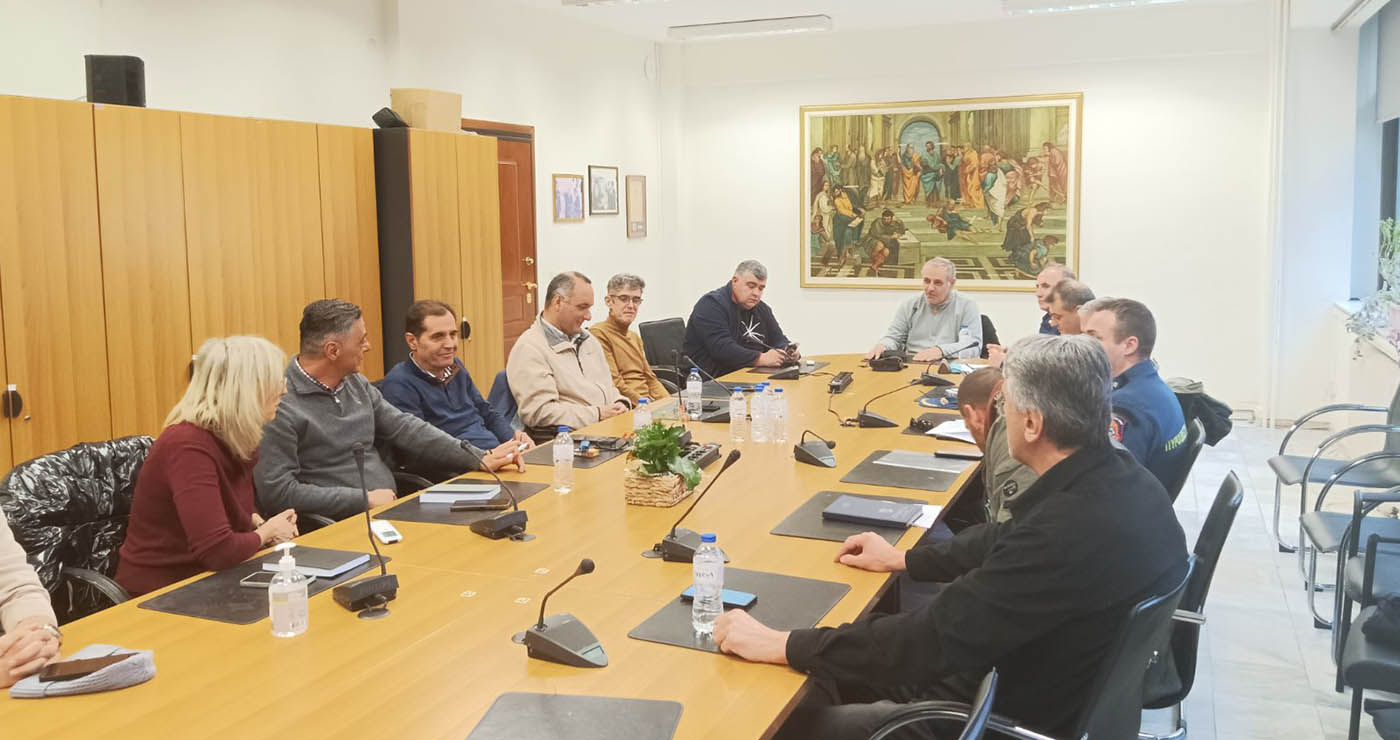 Σε πλήρη ετοιμότητα η Δυτική Μακεδονία για χιόνια και παγετό – Έκτακτη σύσκεψη για συντονισμό των φορέων