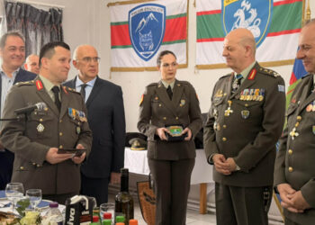 Πραγματοποιήθηκε η τελετή παράδοσης παραλαβής της 9ης Μηχανοποιημένης Ταξιαρχίας (Φωτογραφίες)