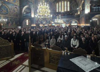 Ο Εορτασμός των Θεοφανείων στον κατάμεστο Ιερό Ναό Αγίας Σκέπης Πτολεμαΐδας ! (της Κούλας Πουλασιχίδου)