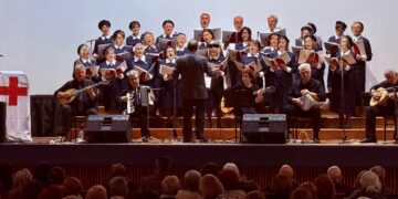 Μουσική εκδήλωση συνάντησης χορωδιών από τον Ερυθρό Σταυρό έγινε στην Κοζάνη