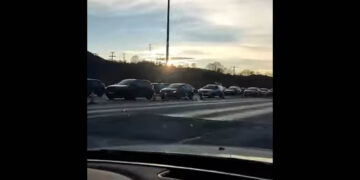 Τεράστιες ουρές στα Διόδια Πολυμύλου – Επιστροφή εκδρομέων