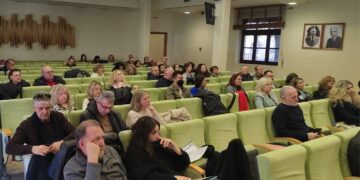 Δημογραφική ασφυξία στη Δυτική Μακεδονία: Εκπαίδευση, εργασία και υγεία στο επίκεντρο της ημερίδας στην Κοζάνη